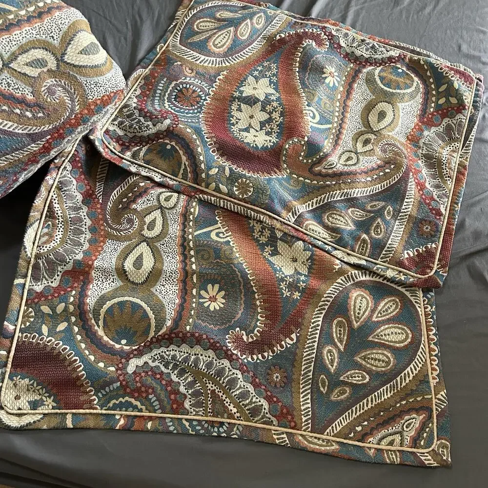 EUC Pier 1 Imports Earth Tones Paisley floral King Comforter Shams Retired
